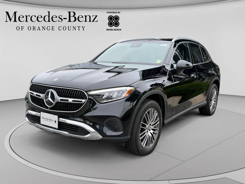 2024 Mercedes-Benz GLC 300 in Black