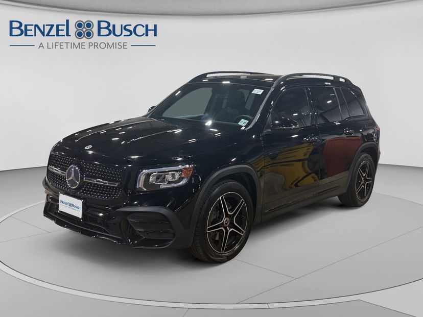 2022 Mercedes-Benz GLB 250 in Night Black