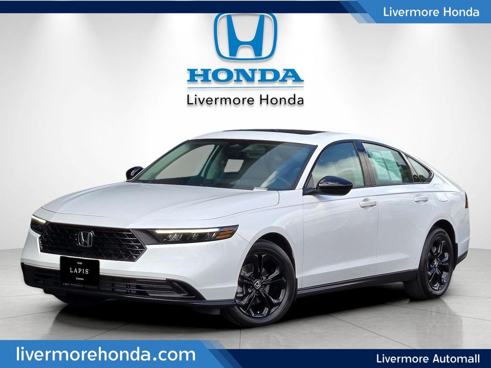 2025 Honda Accord SE in Platinum White Pearl