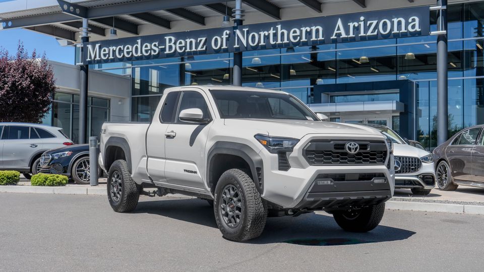 2025 Toyota Tacoma PreRunner in Wind Chill Pearl