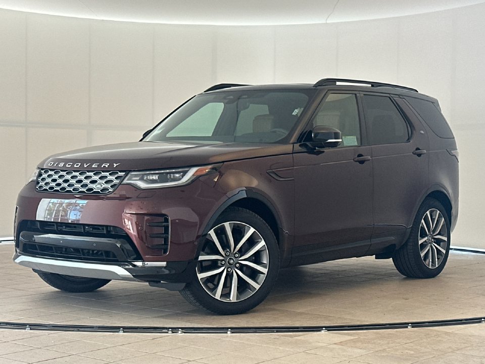 2026 Land Rover Discovery Gemini Edition in Sedona Red Metallic