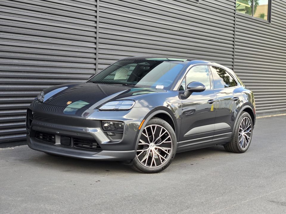 2026 Porsche Macan Electric 4 in Gray