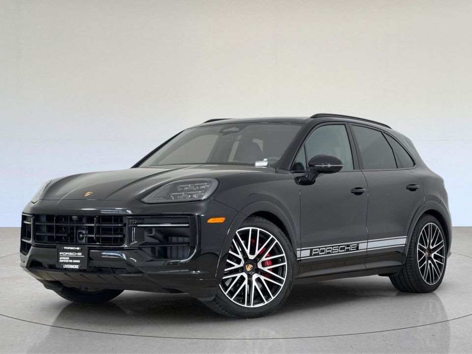 2026 Porsche Cayenne GTS in Chromite Black Metallic