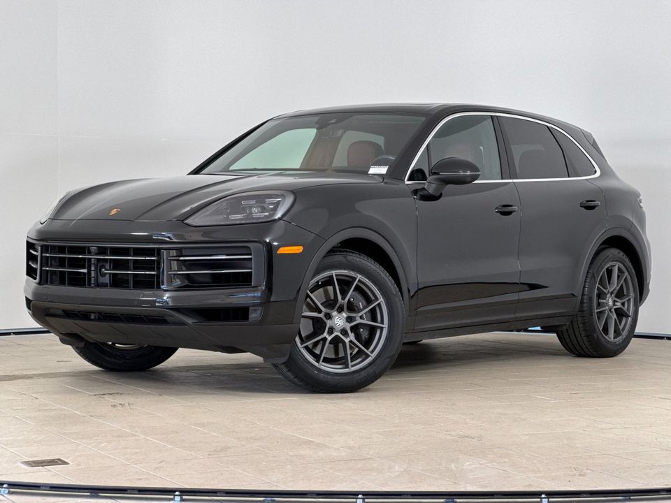 2024 Porsche Cayenne Base in Black