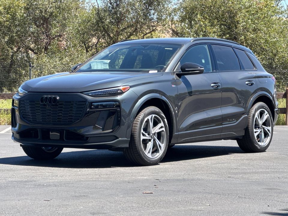 2027 Audi Q6 e-tron Premium Plus in Manhattan Gray Metallic