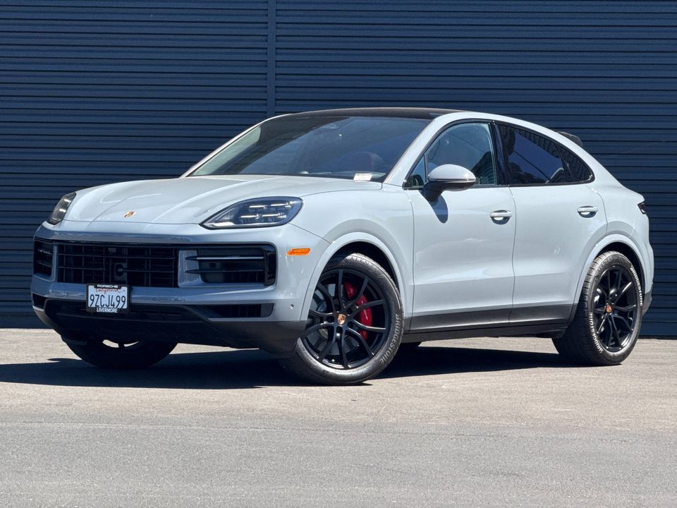 2026 Porsche Cayenne Coupe S in Arctic Grey
