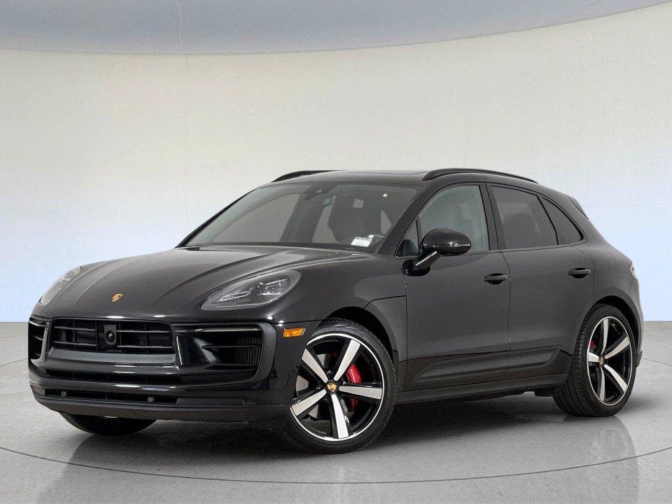 2024 Porsche Macan S in Black