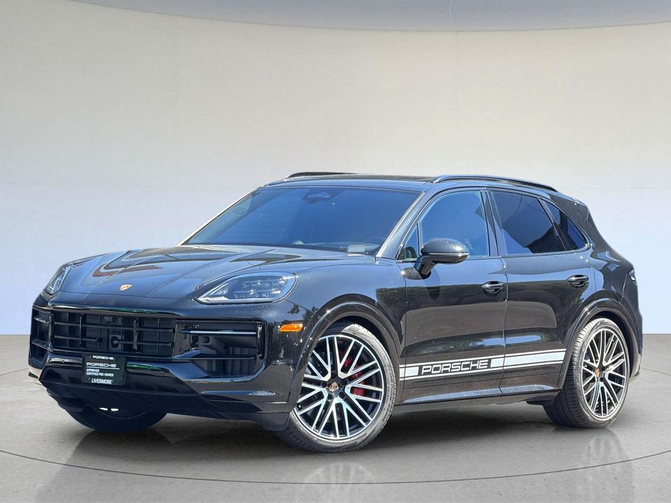 2026 Porsche Cayenne GTS in Chromite Black Metallic