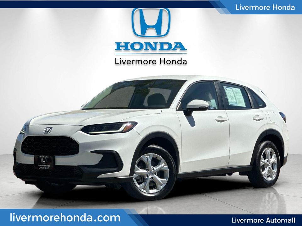 2023 Honda HR-V LX in Platinum White Pearl