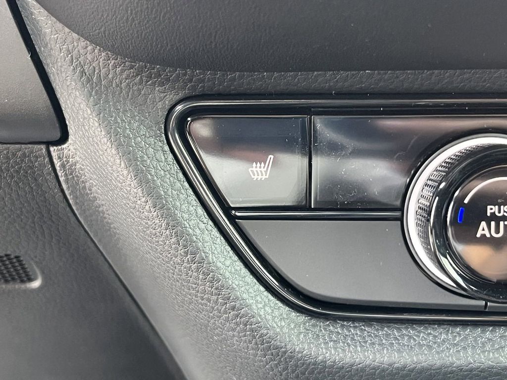 new 2025 Honda HR-V car, priced at $28,176