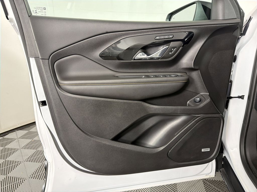 used 2023 GMC Terrain car, priced at $27,555