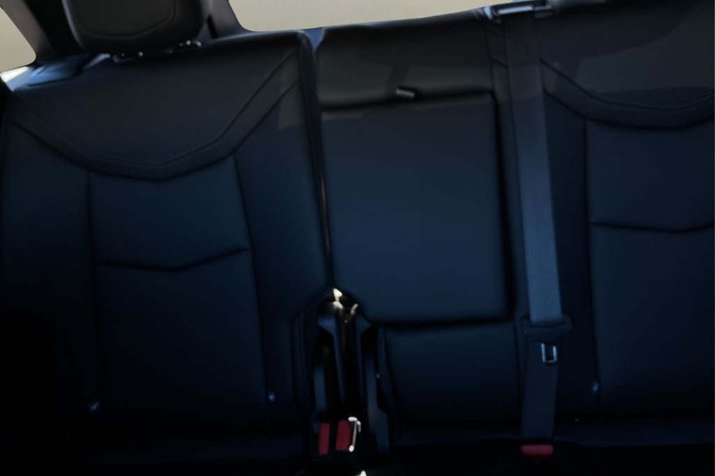 used 2024 Cadillac XT5 car, priced at $35,400