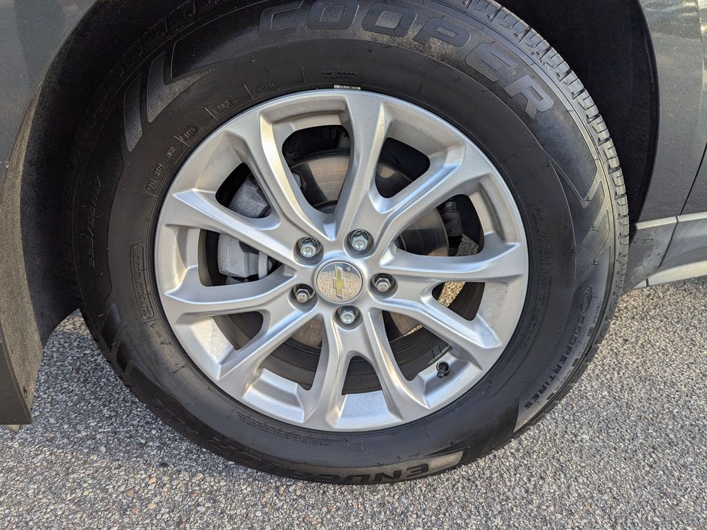 used 2020 Chevrolet Equinox car, priced at $15,592