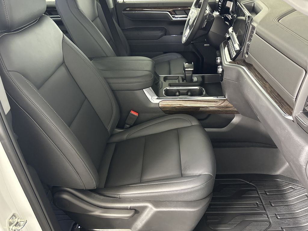 new 2025 GMC Sierra 1500 car, priced at $61,929