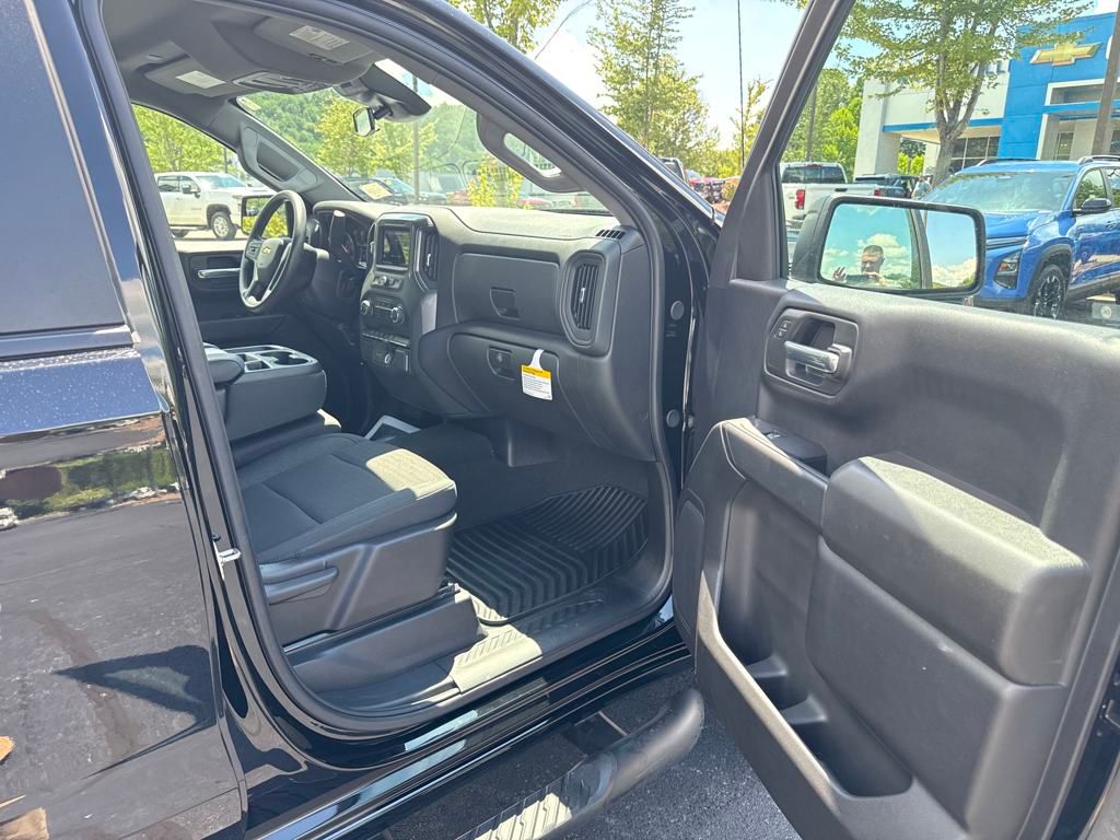 new 2025 Chevrolet Silverado 1500 car, priced at $47,790
