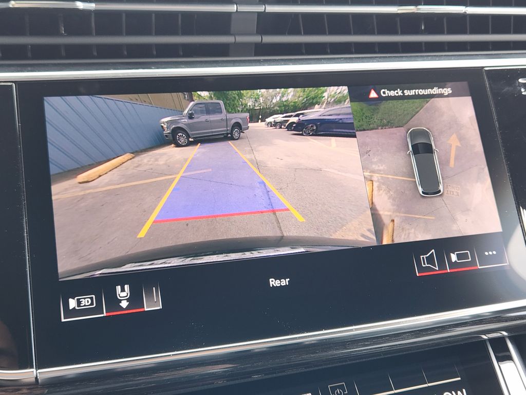 new 2025 Audi Q7 car, priced at $77,840