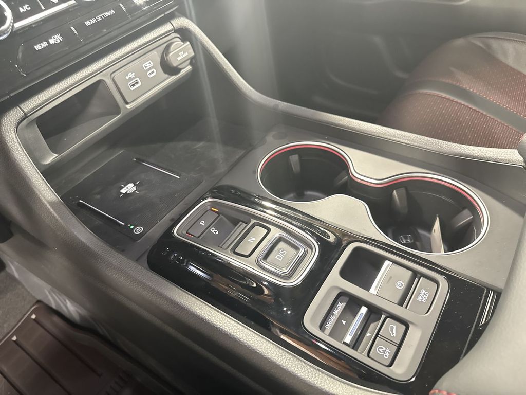 new 2025 Honda Pilot car, priced at $57,215