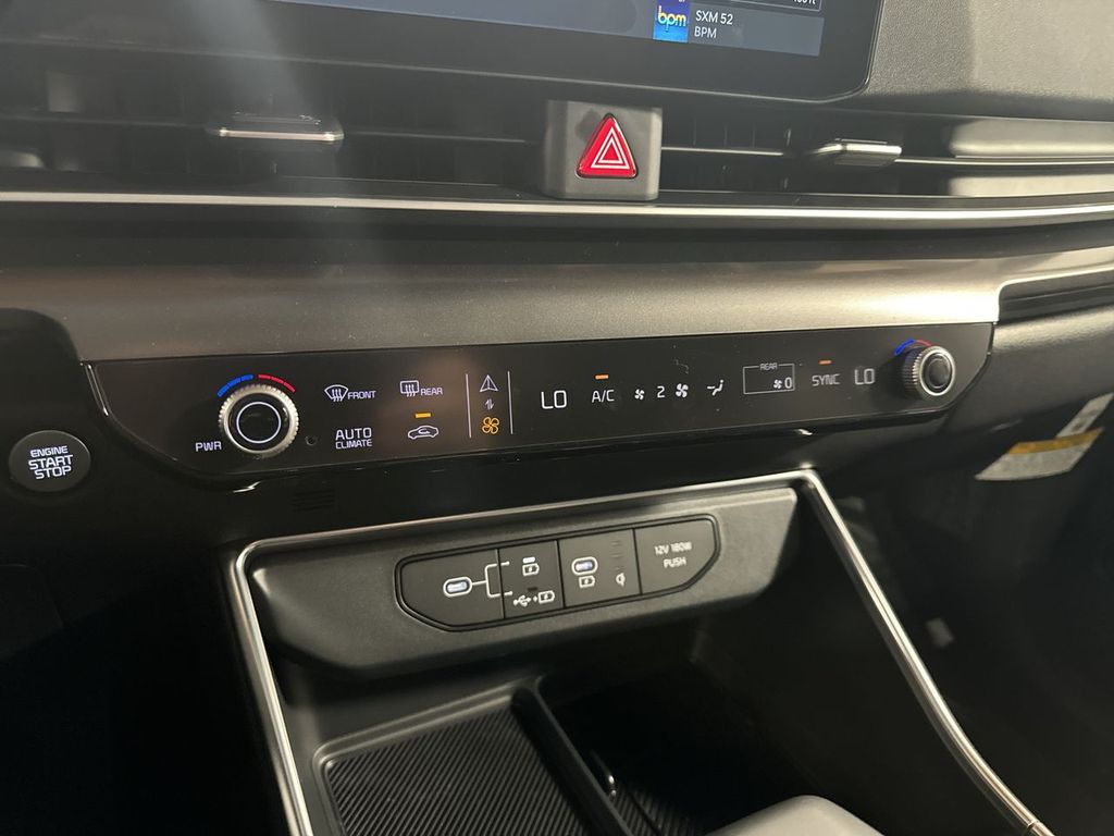 new 2025 Kia Carnival car, priced at $47,884