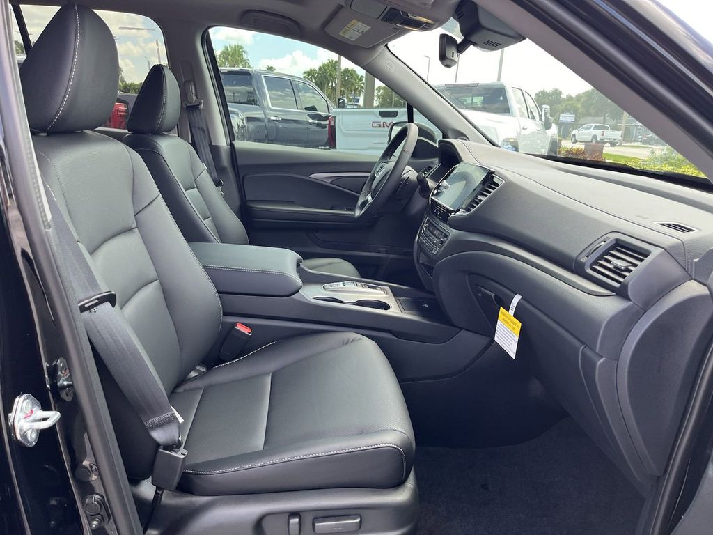 new 2025 Honda Ridgeline car, priced at $44,875