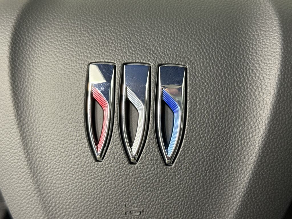 new 2025 Buick Envista car, priced at $29,075