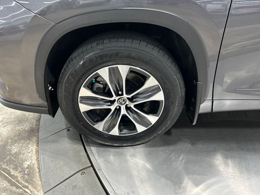 used 2023 Toyota Highlander car, priced at $42,455