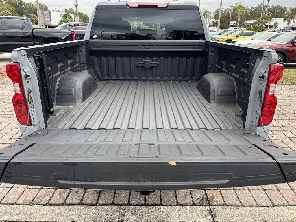 new 2025 Chevrolet Silverado 1500 car, priced at $47,081