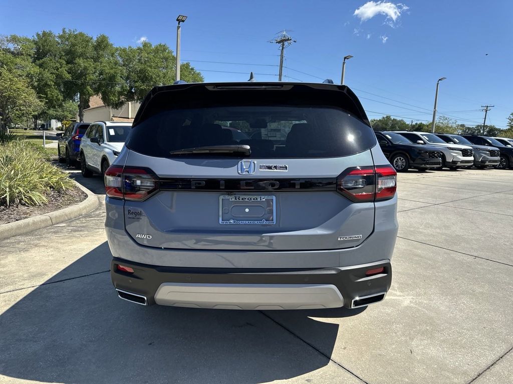 new 2025 Honda Pilot car, priced at $49,488