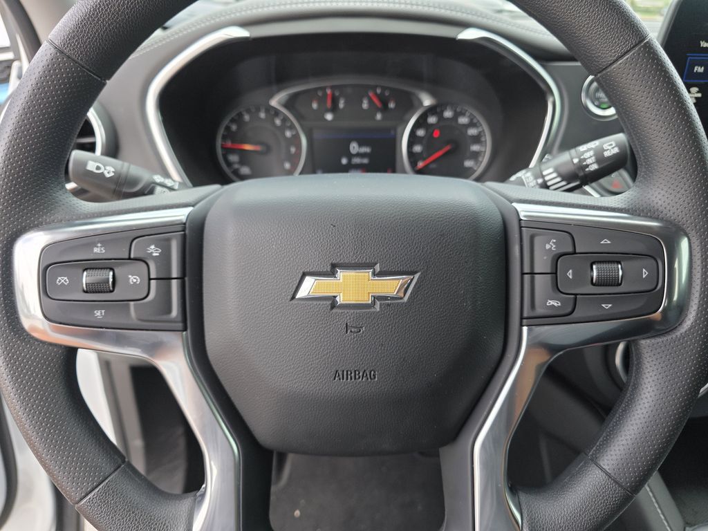 new 2025 Chevrolet Blazer car, priced at $33,219