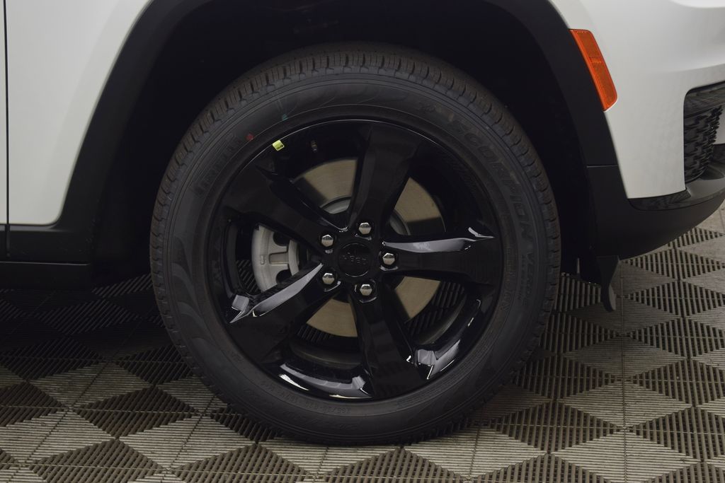 new 2025 Jeep Grand Cherokee L car, priced at $44,995