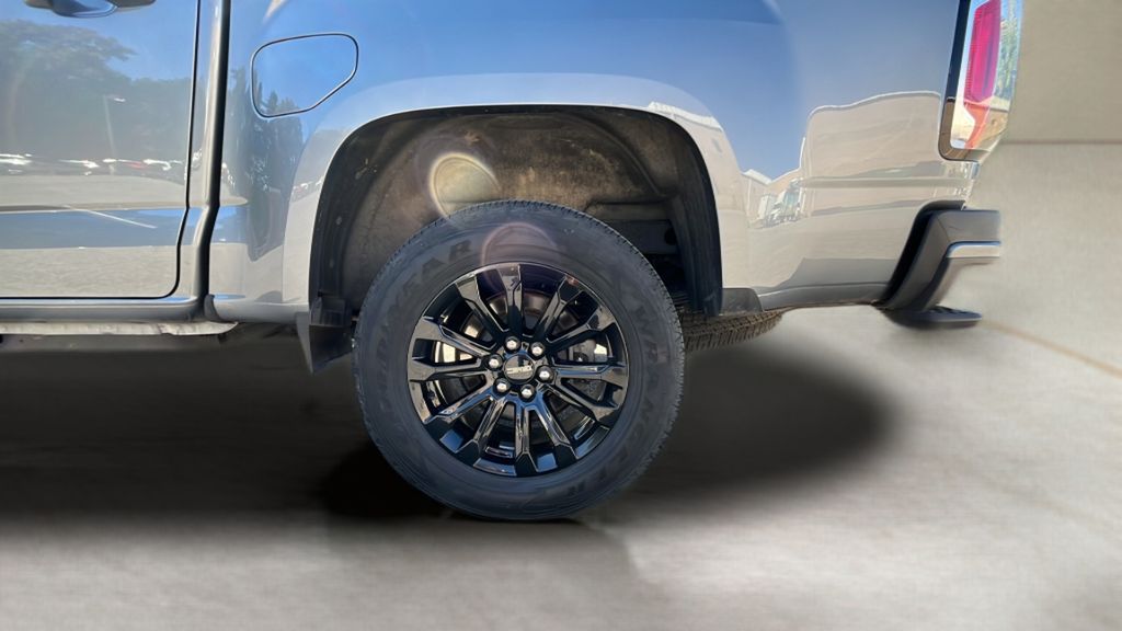 used 2022 GMC Canyon car, priced at $31,400