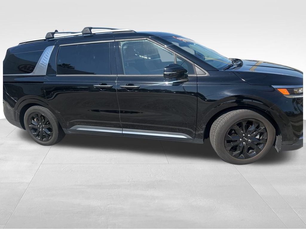 used 2024 Kia Carnival car, priced at $37,991