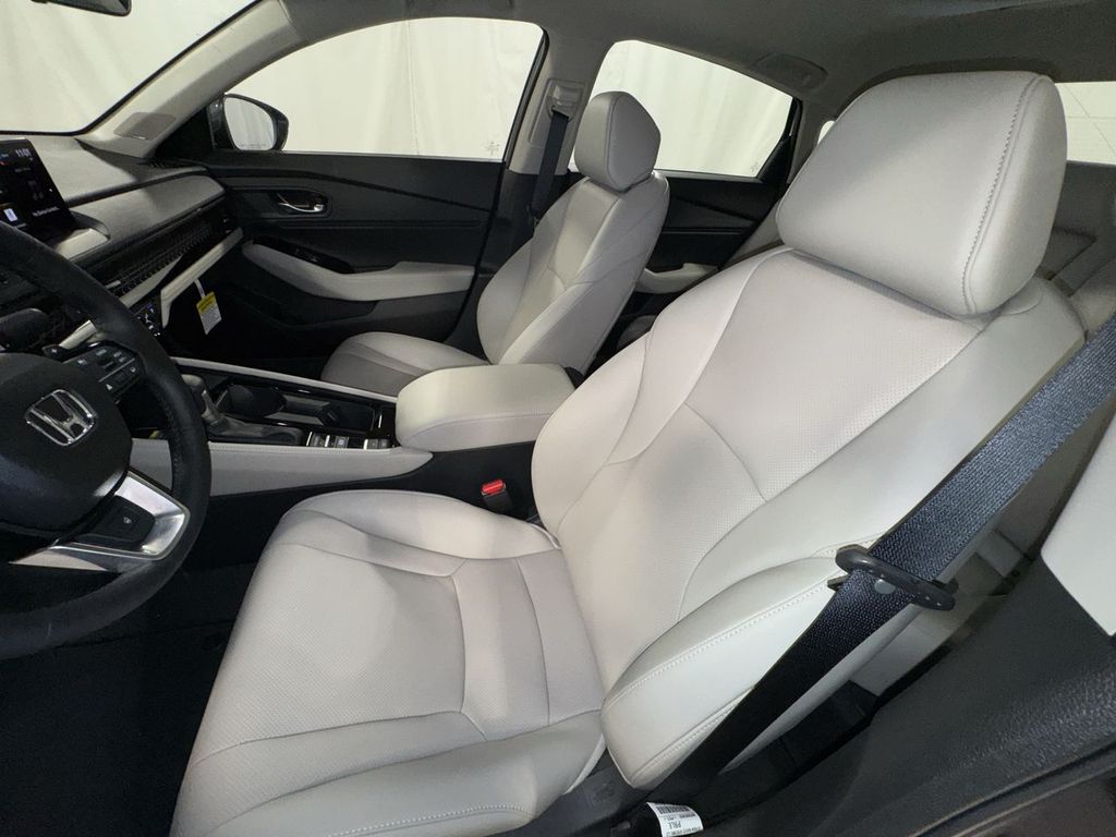 new 2025 Honda Accord Hybrid car, priced at $40,450