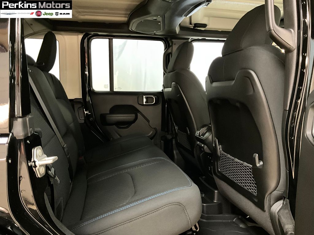 new 2025 Jeep Wrangler car, priced at $58,758