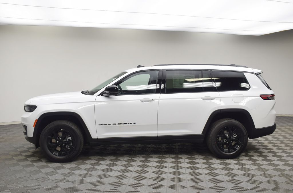 new 2025 Jeep Grand Cherokee L car, priced at $45,635