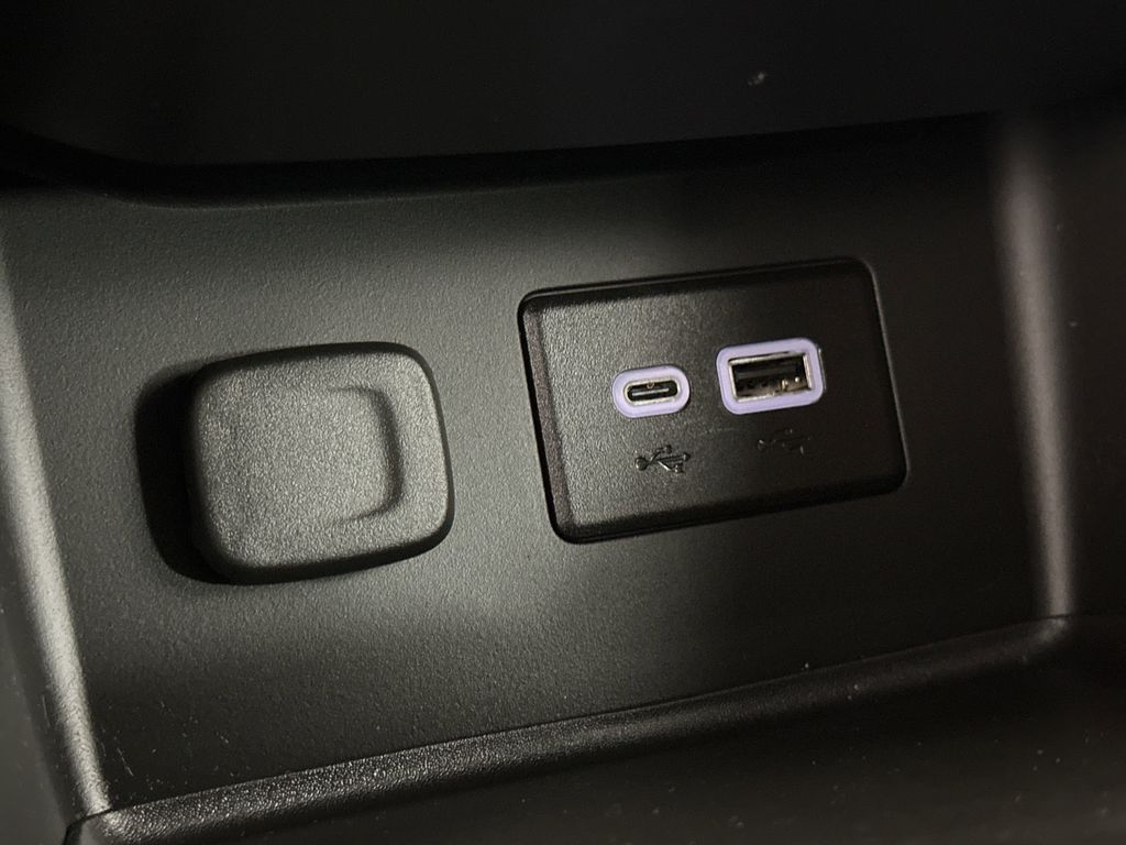 used 2023 GMC Acadia car, priced at $31,922