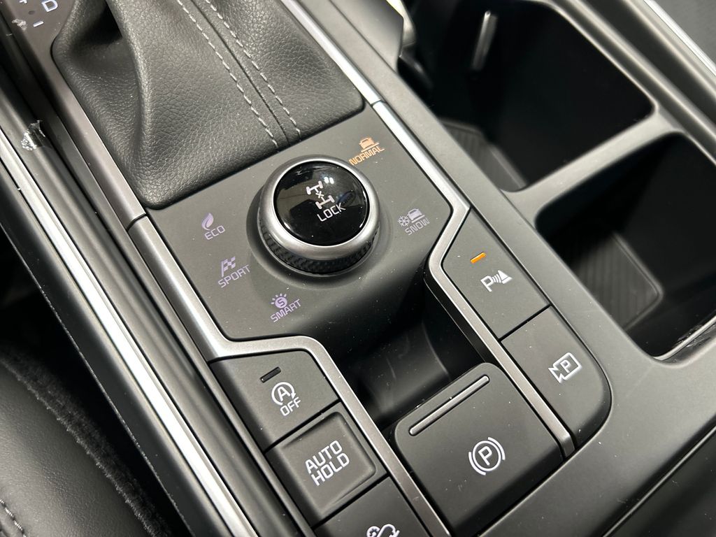 new 2025 Kia Sorento car, priced at $41,225