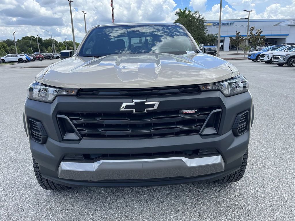 new 2024 Chevrolet Colorado car, priced at $45,420