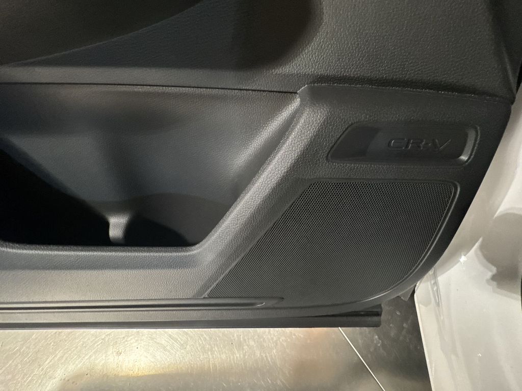 new 2026 Honda CR-V Hybrid car, priced at $42,075