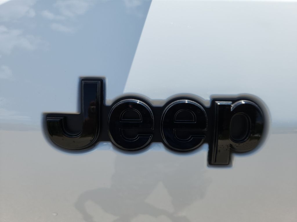 new 2025 Jeep Grand Cherokee L car, priced at $64,753