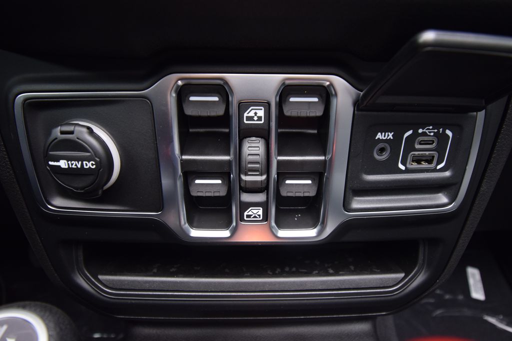 new 2026 Jeep Wrangler car, priced at $48,456