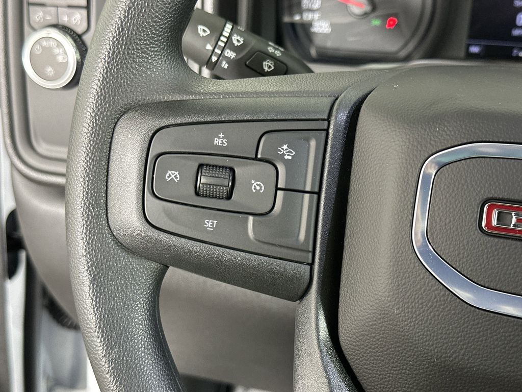 new 2025 GMC Sierra 1500 car, priced at $33,145