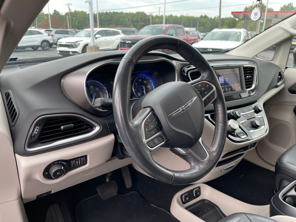 used 2020 Chrysler Pacifica car, priced at $23,300