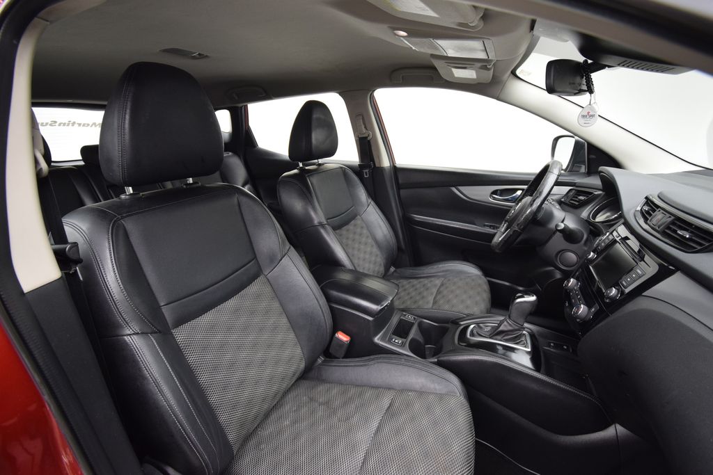 used 2020 Nissan Rogue Sport car, priced at $15,000
