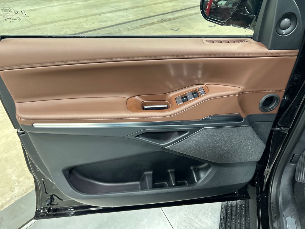 new 2025 Lincoln Navigator car, priced at $108,790
