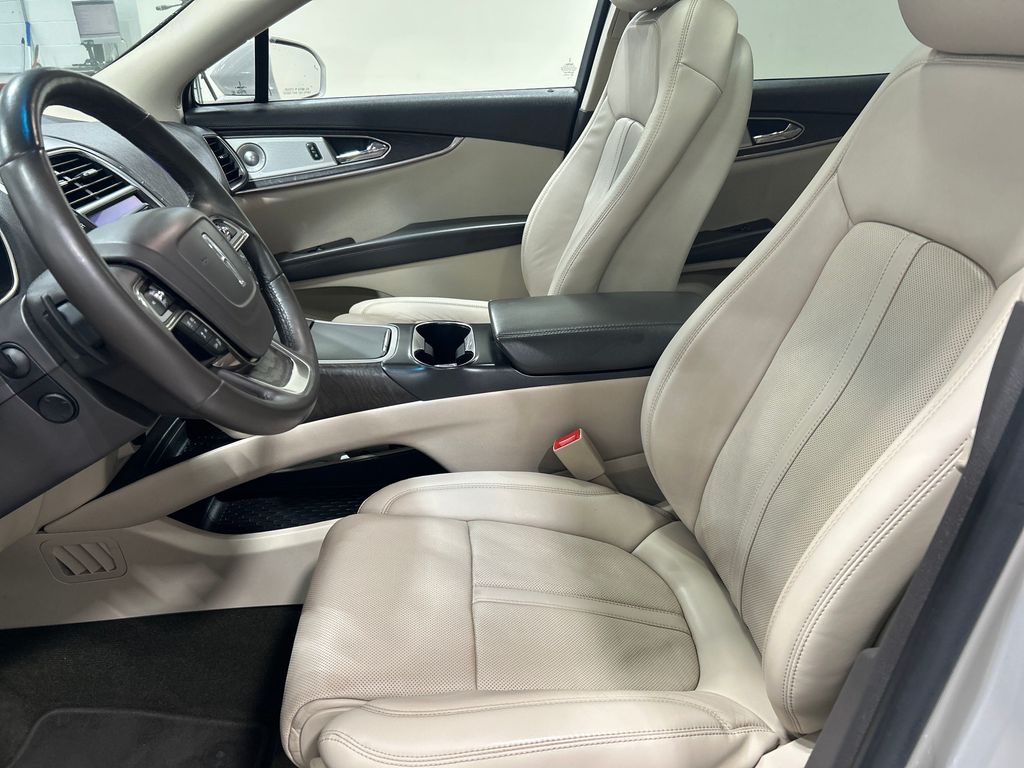 used 2019 Lincoln Nautilus car, priced at $23,895