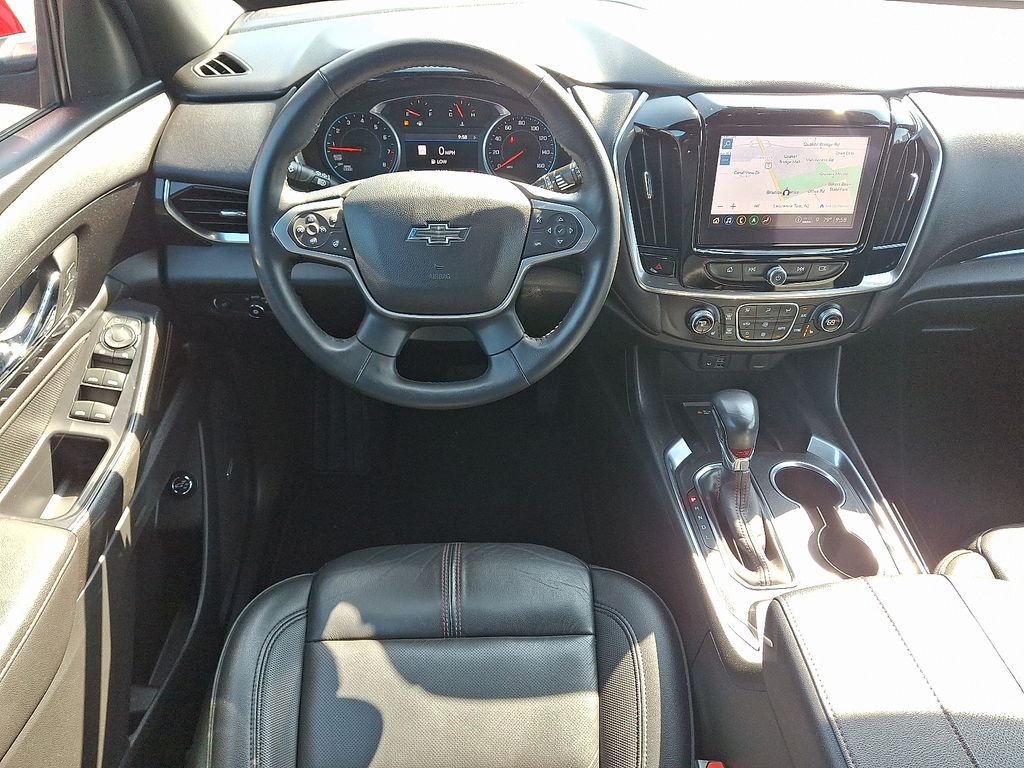 used 2022 Chevrolet Traverse car, priced at $27,895