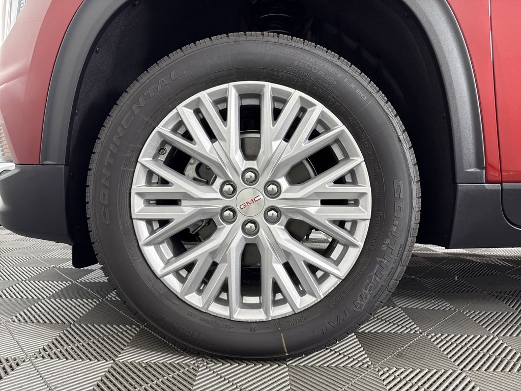 new 2025 GMC Acadia car, priced at $46,874