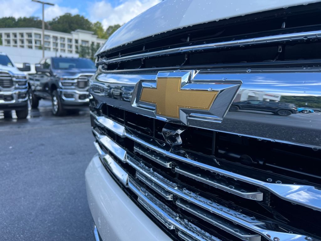 new 2025 Chevrolet Tahoe car, priced at $81,095