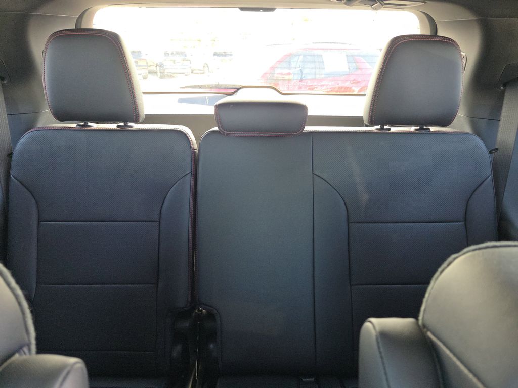 new 2026 Chevrolet Traverse car, priced at $56,295