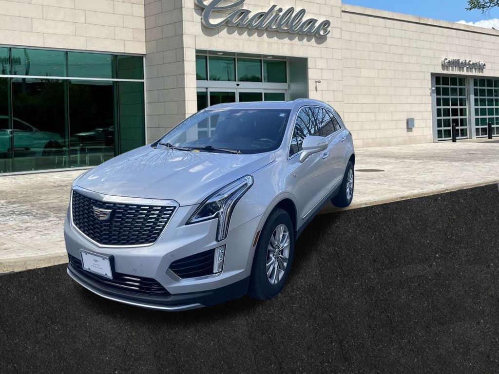 used 2020 Cadillac XT5 car, priced at $29,950